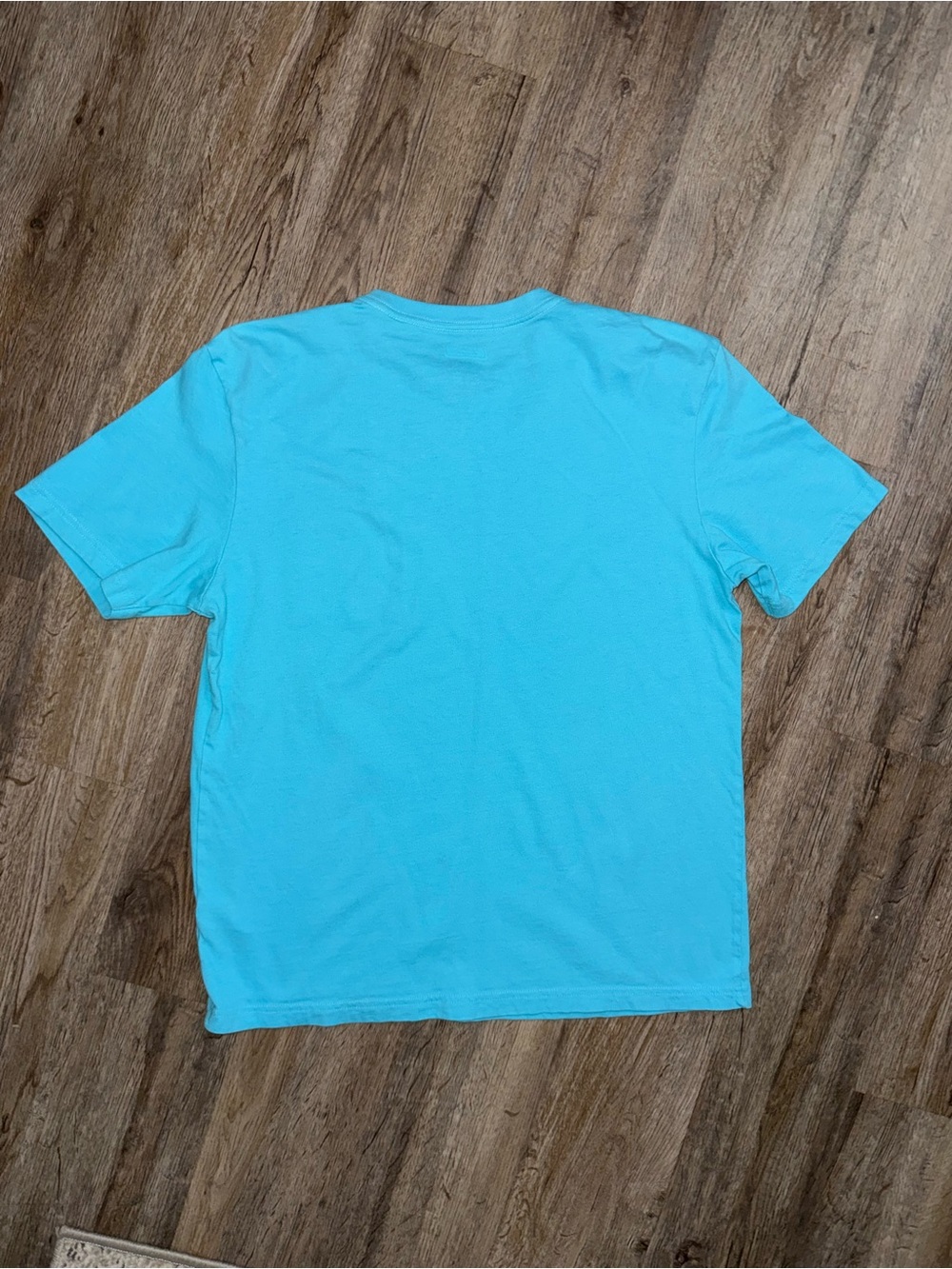 American Eagle • Tailgate Snoopy Surfing Tee - Picture 7 of 7